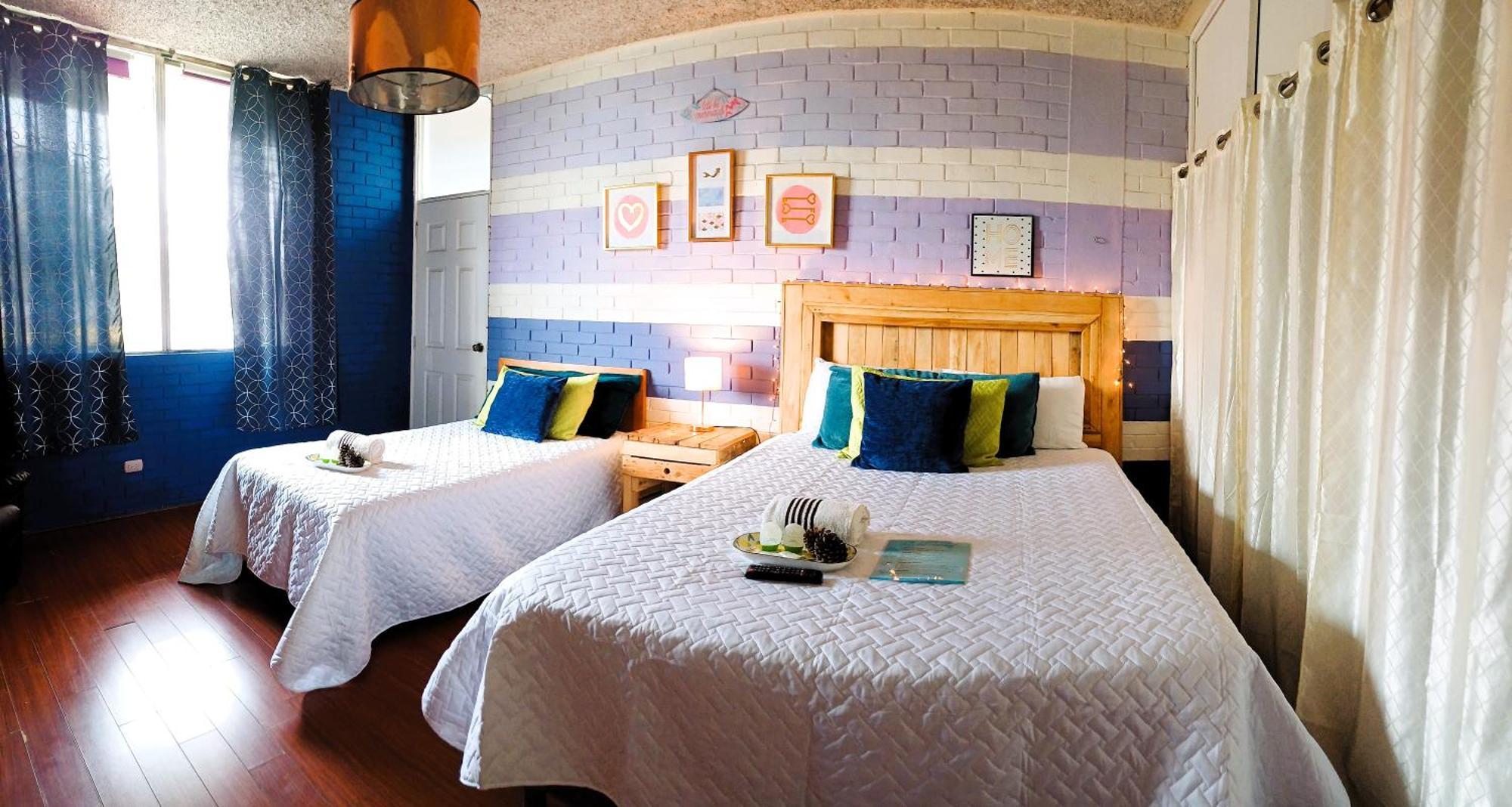Hostal De Lucca Guatemala City ภายนอก รูปภาพ