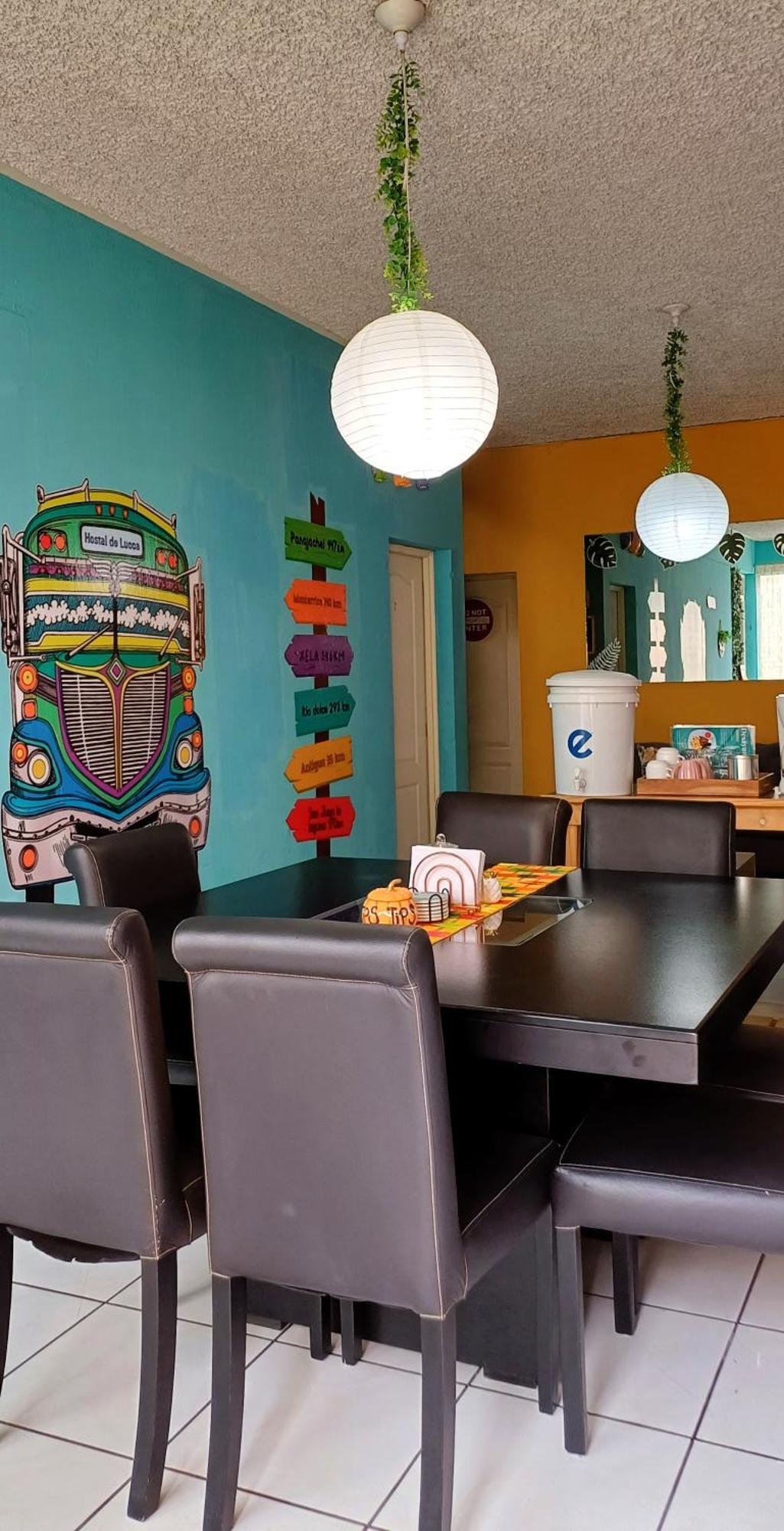 Hostal De Lucca Guatemala City ภายนอก รูปภาพ