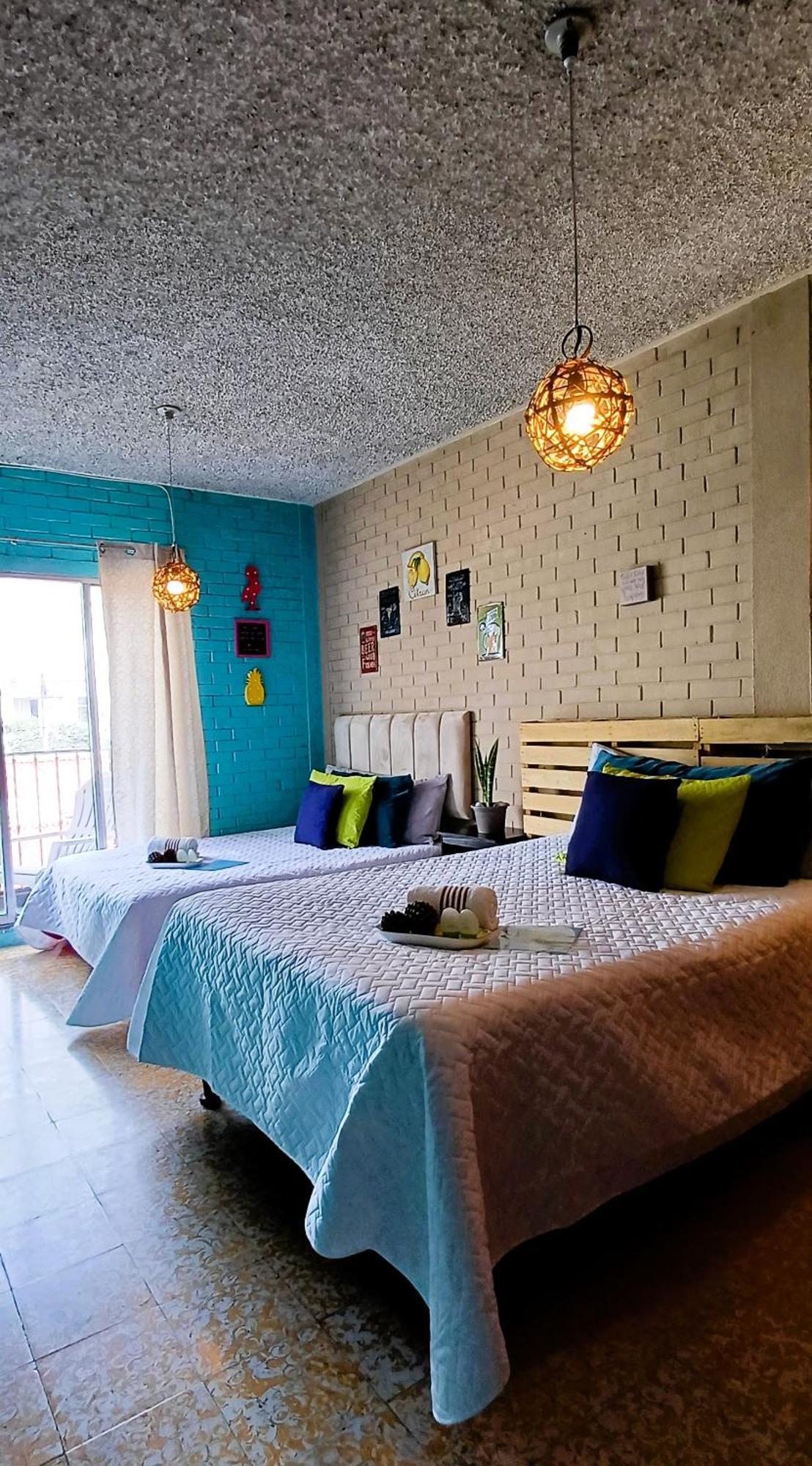 Hostal De Lucca Guatemala City ภายนอก รูปภาพ